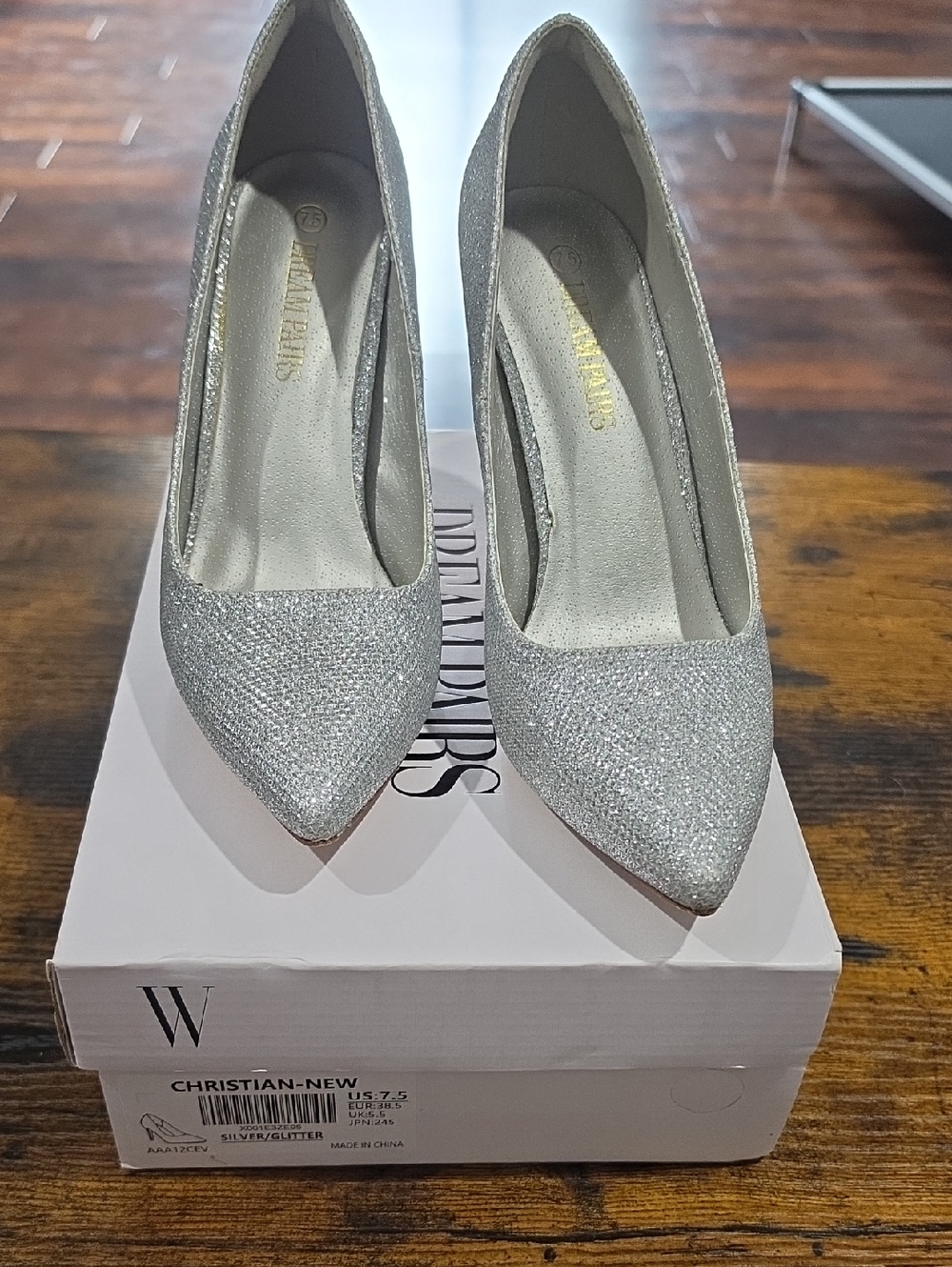 DREAM PARIS Brand Silver Glitter Pointed Toe Pumps - Women's Size 7.5